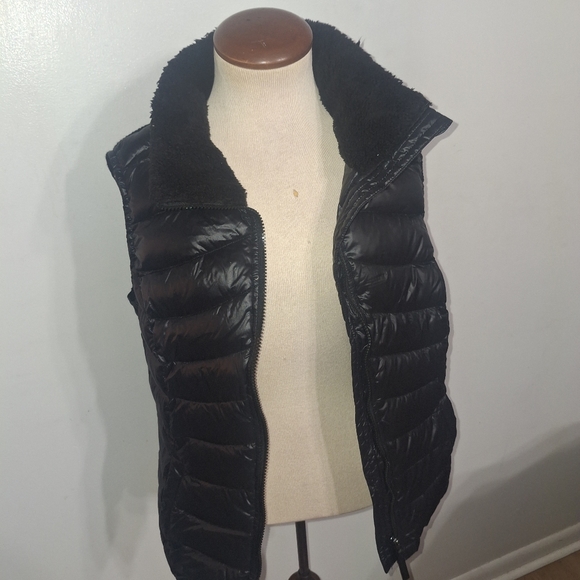 Calvin Klein - Black Outdoor Vest- W Sz Large - Picture 6 of 9